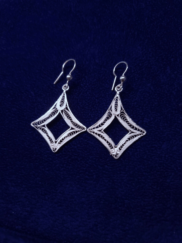 Cushion Earrings 