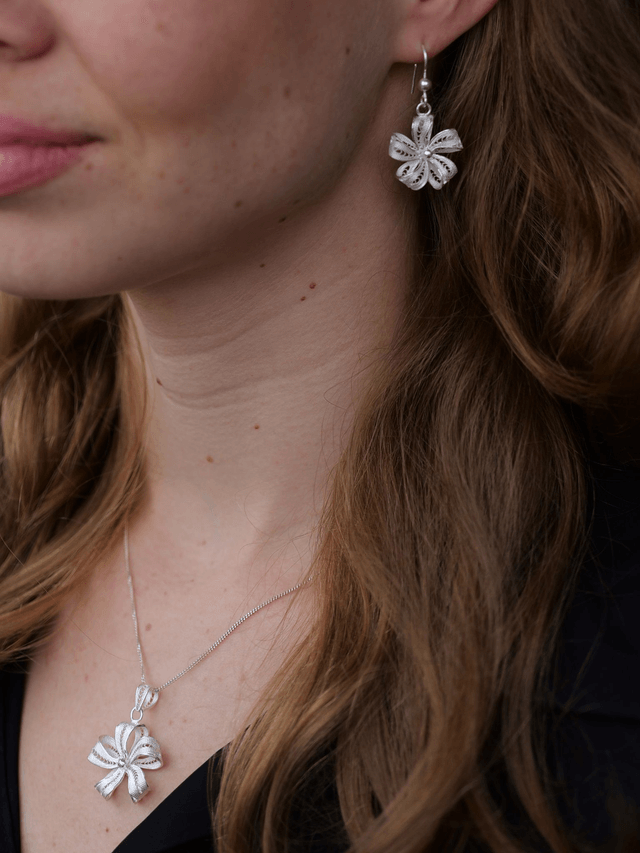 Bow Set (Pendant + Earrings)