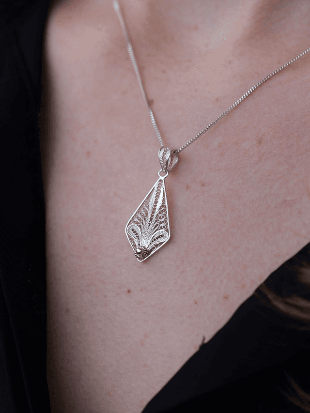 Kite Pendant